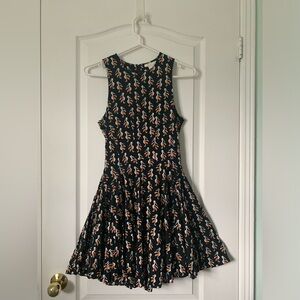 H&M Pelican Print Skater Dress, Size 4.